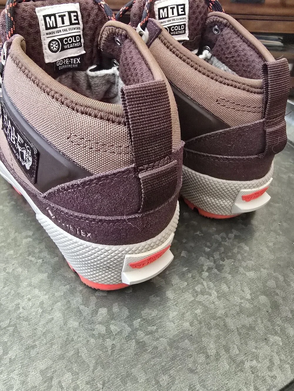 Vans Half Cab - Picture 3 of 6